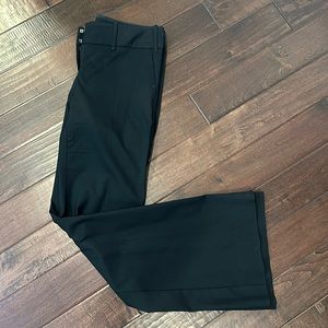 The Limited Drew Fit, Black Flare Pants. Size 6L